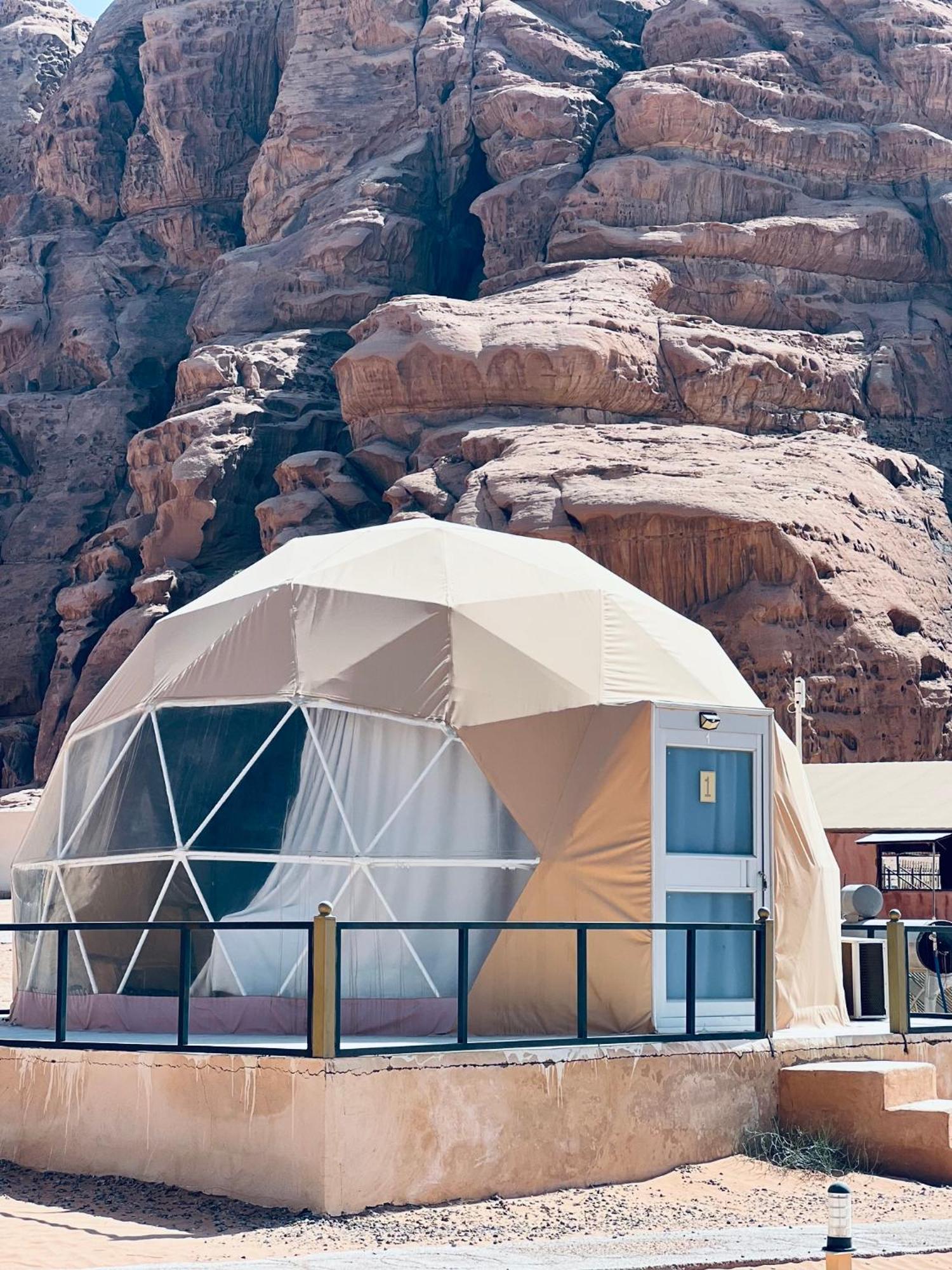 Wadi Rum Bedouin Style Camp Hotel Luaran gambar